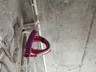 强、弱电路穿线施作