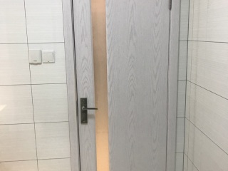 成品门及墙纸铺贴
