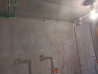 水、电管开槽施工