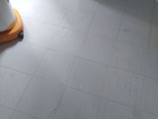 地砖铺贴及地面找平施作