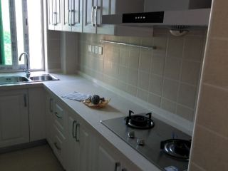 集成吊顶及橱柜柜体安装