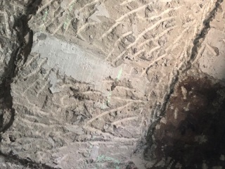 水、电管开槽施作