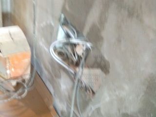 水、电管开槽施工