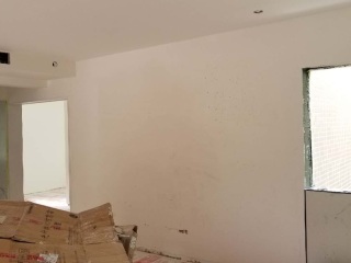 厨房、卫生间墙砖施作