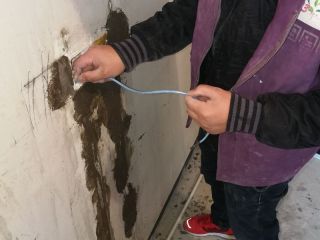 强、弱电路穿线施作