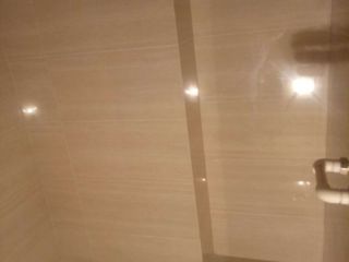 地砖铺贴及地面找平施作