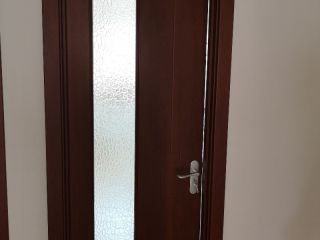 成品门及墙纸铺贴