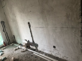 水、电管开槽施作