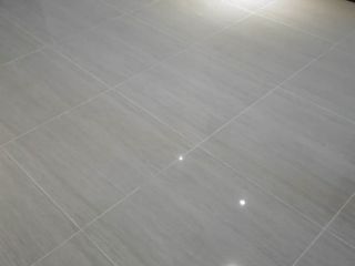 厨房、卫生间墙砖施作