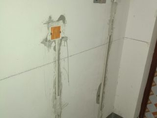 水电线管开槽施工