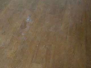 实木复合地板铺设