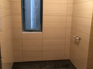厨房、卫生间墙砖施作