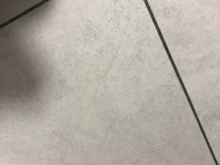 厨房、卫生间墙砖施作