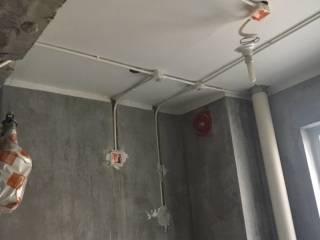 强、弱电布管穿线