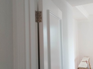 套装门、踢脚线安装