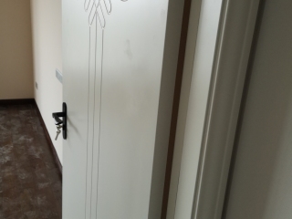 成品门及墙纸铺贴