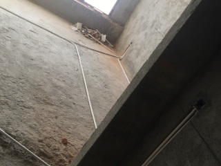 强、弱电布管穿线