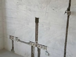 水、电管开槽施作