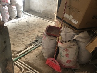 强、弱电路穿线施作