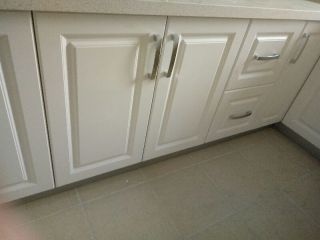 集成吊顶及橱柜柜体安装