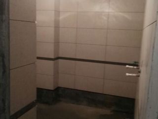 厨房、卫生间墙砖施作