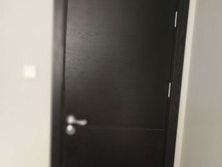 成品门及墙纸铺贴