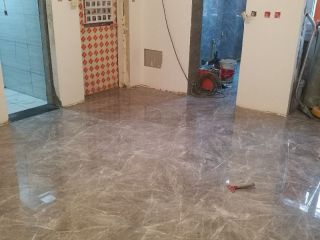 地砖铺贴及地面找平施作