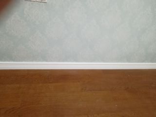 套装门、踢脚线安装