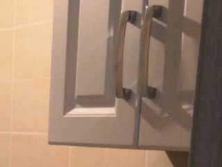 集成吊顶及橱柜柜体安装