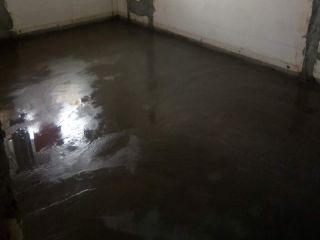 地砖铺贴及地面找平施作