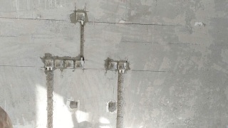 水、电管开槽施作