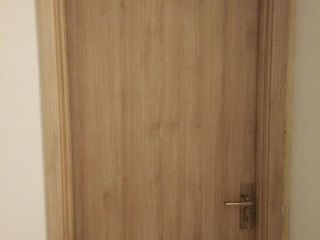 成品门及墙纸铺贴