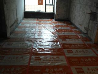 地砖铺贴及地面找平施作