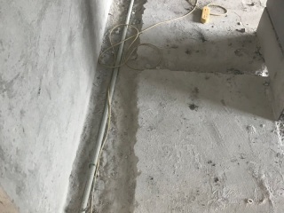 水、电管开槽施作