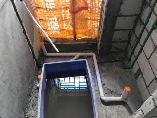 水、电管开槽施作