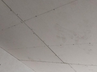 石膏板吊顶施作