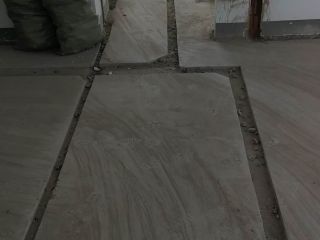 水、电管开槽施工