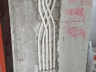 强、弱电路穿线施作