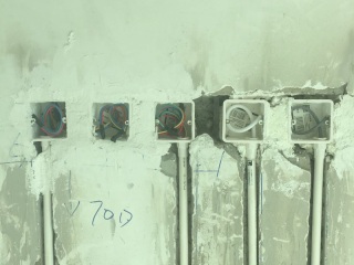 水、电管开槽施作