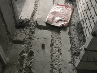 水、电管开槽施作