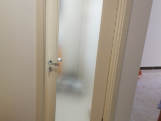 成品门及墙纸铺贴