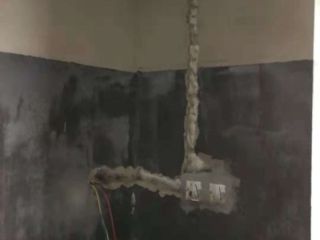 水、电管开槽施工