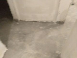 地砖铺贴及地面找平施作