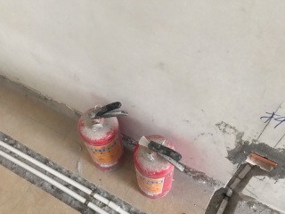 水、电管开槽施作