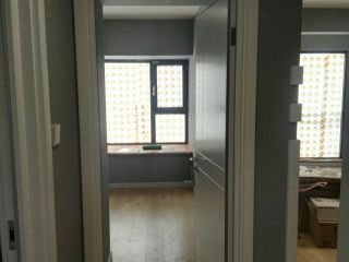 成品门及墙纸铺贴
