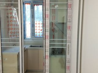 成品门及墙纸铺贴