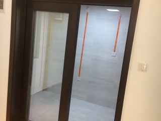 套装门、踢脚线安装