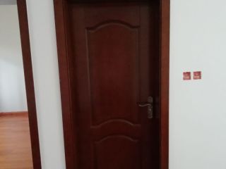 成品门及墙纸铺贴