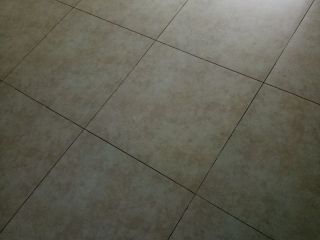 地砖铺贴及地面找平施作