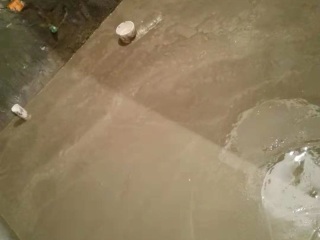 地砖铺贴及地面找平施作